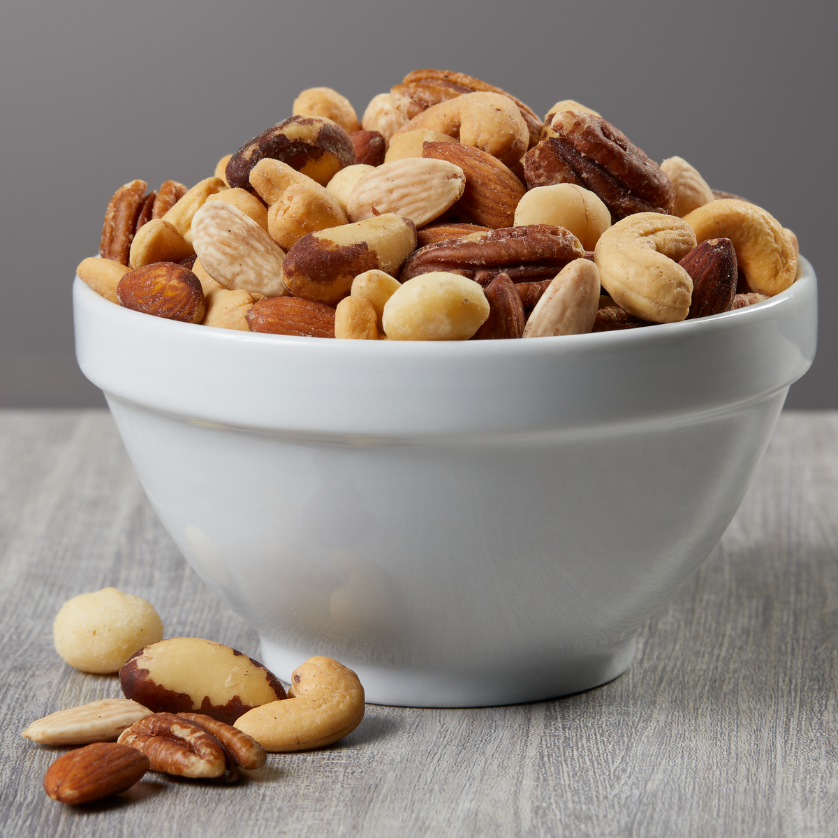Kirkland Signature Extra Fancy Mixed Nuts, Salted, 40 oz